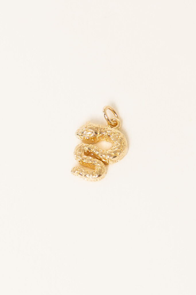pendentif-snake-plaque-or