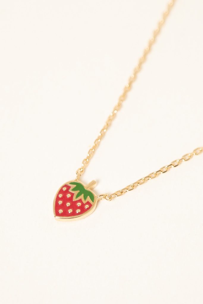 collier-strawberry-plaque-or