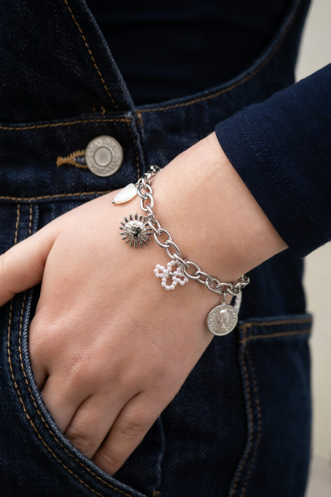 bracelet-queen-argente-acier-inoxydable
