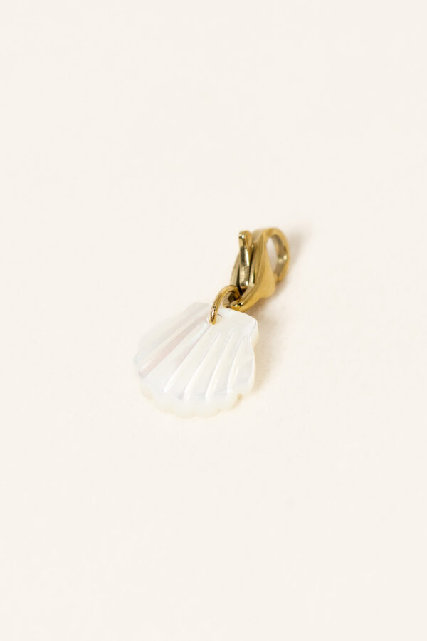 charm-coquillage-nacre-acier-inoxydable