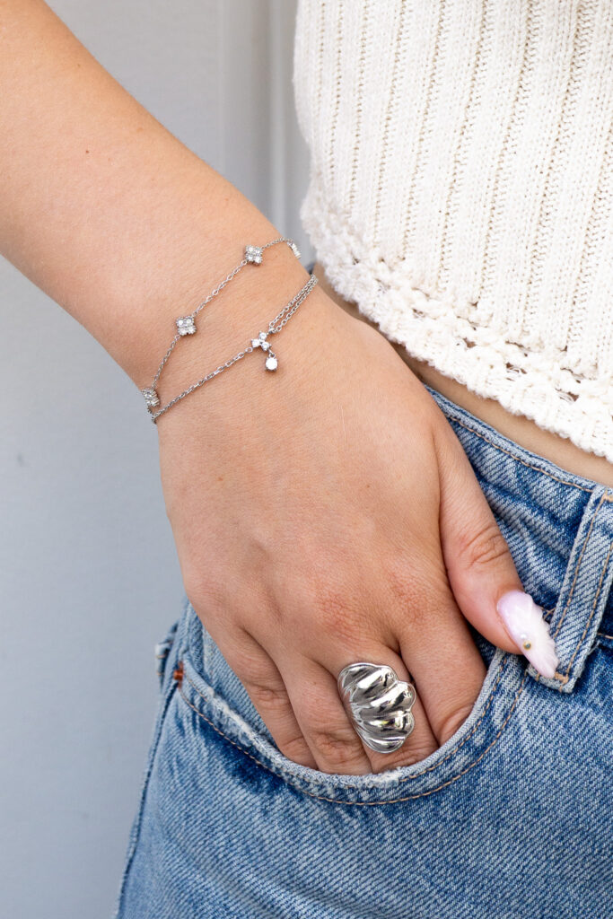 bracelet-trefle-argente-acier-inoxydable