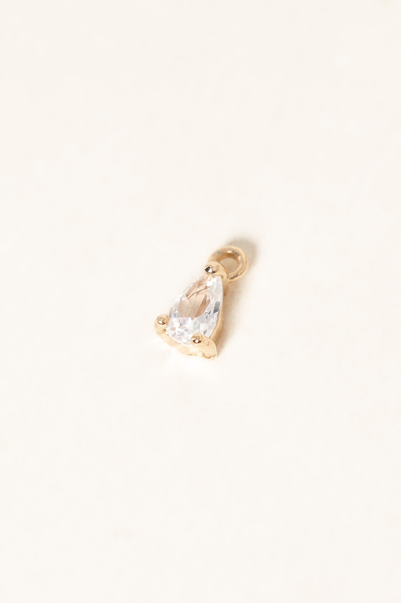 pendentif-divine-goutte-plaque-or