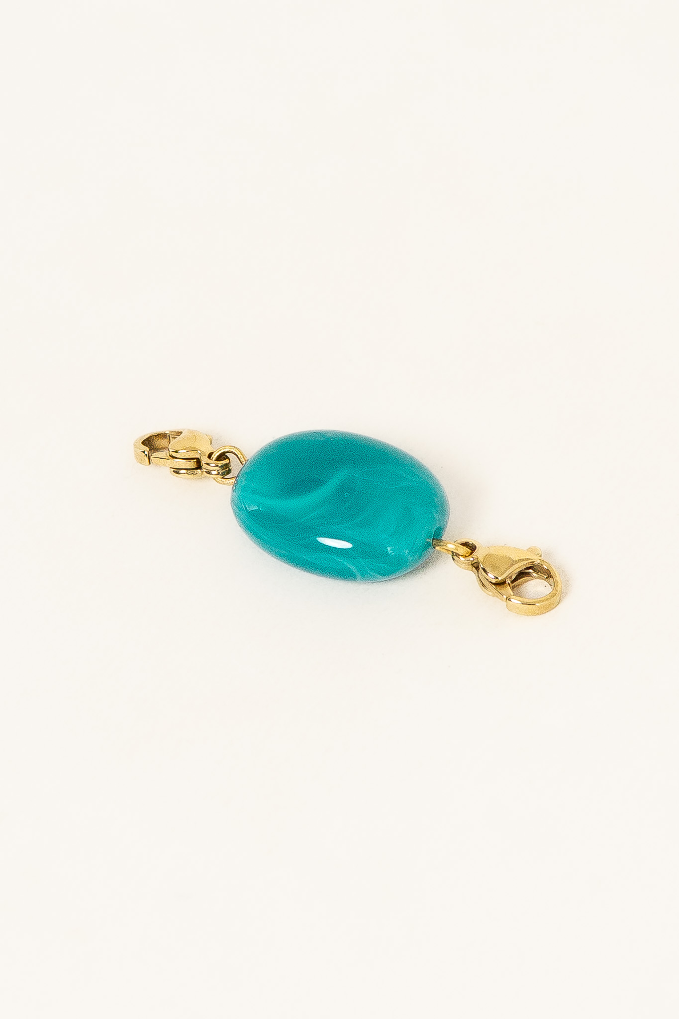 pierre-eclat-bleu-lagon